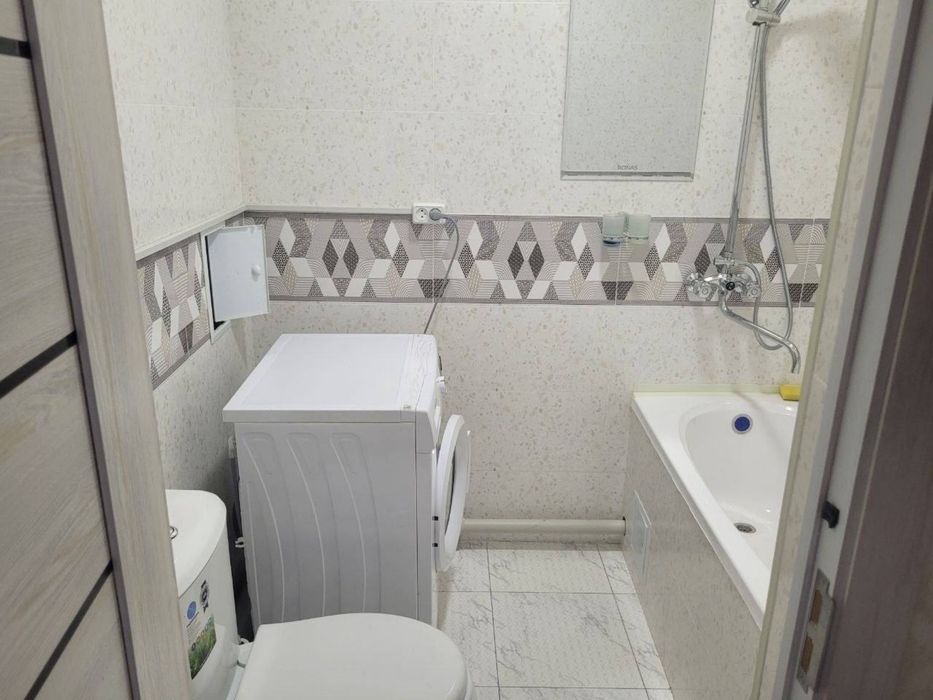 Продам квартиру Мирабадский район ,Центр