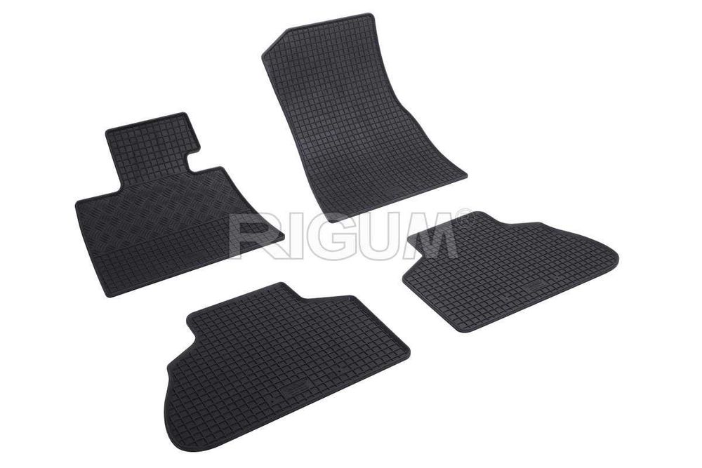 Гумени стелки или багажник BMW X5 G05 от 2018г.