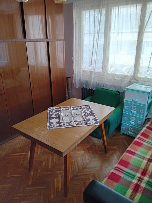 Дава се под наем Тристаен апартамент в Разград, Център - 75 кв.м за 255 € - Снимка #4