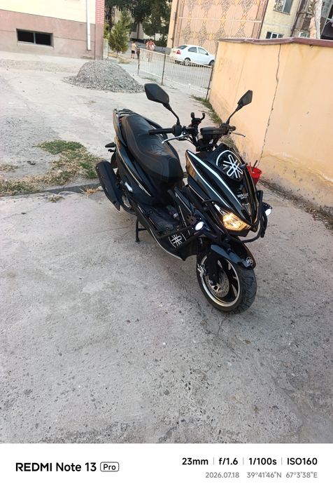 Skuter vasad sastayanasi zur