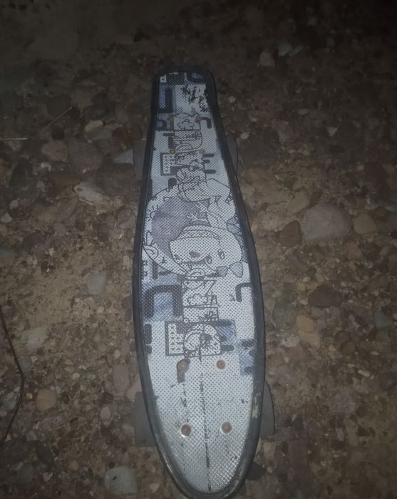 Скейтборд бар сатылады