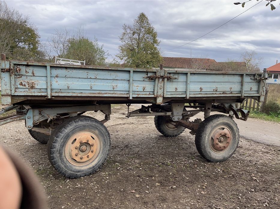 Vand obloane remorca