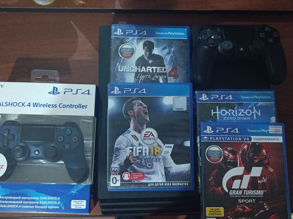 Консоль Ps4 pro 1tb
