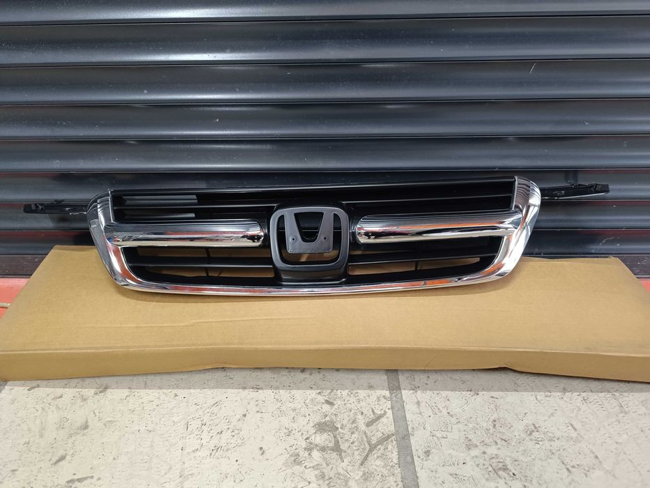 решетка радиатора Honda CR-V RD