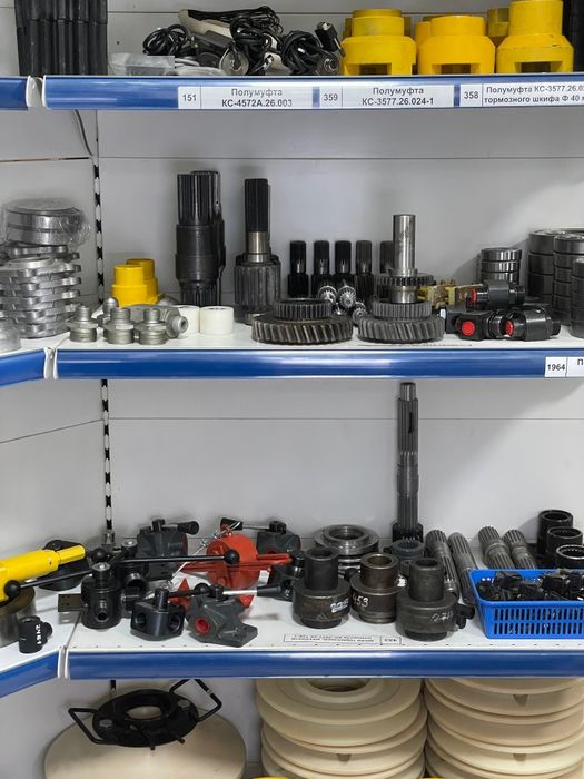 Автозапчасти на автокран