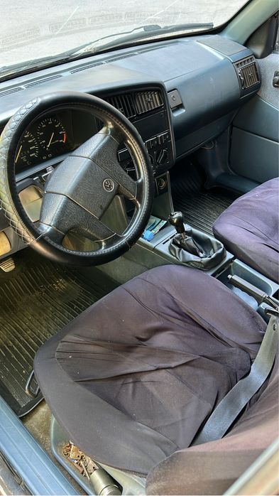 ПРОДАМ Volkswagen Passat 1992 года