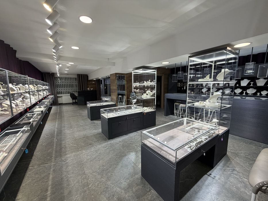 Эксклюзивные ювелирные витрины премиум-класса
