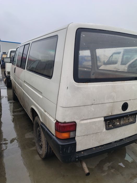 Фолксваген Транспорт Т4 / Volkswagen Transporter T4 2.4 D НА ЧАСTИ