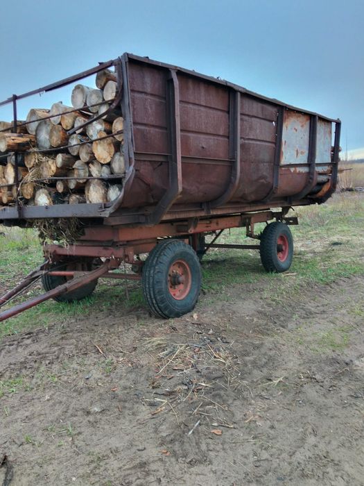 Продам прицеп тракторный 2ПТС-4-887А