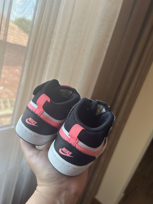 НОВИ детски кецове Nike