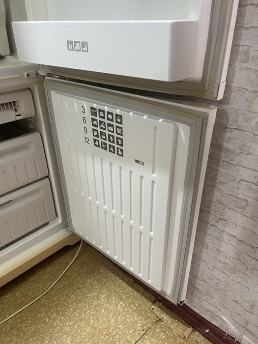 Холодильник рабочий STINOL