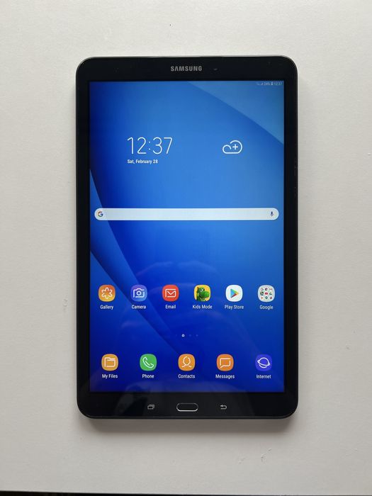 Samsung Galaxy Tab A (2016)+оригинално зарядно и безплатен калъф
