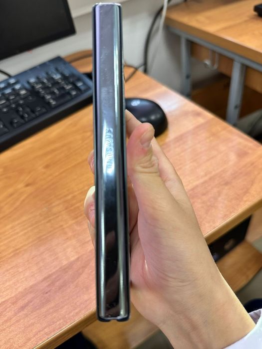 amsung Galaxy Z Fold 3