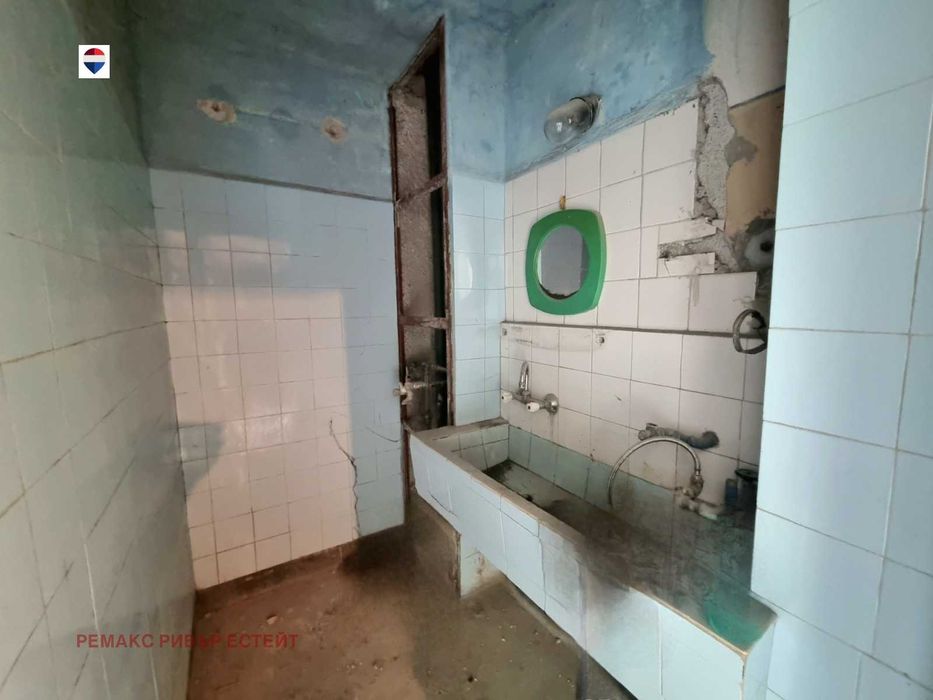 Продава се Тристаен апартамент в Русе, Здравец Изток - 80 кв.м за 498 €/кв.м - Снимка #14