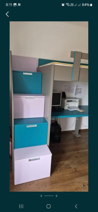 Pat supraetajat cu sertare și birou