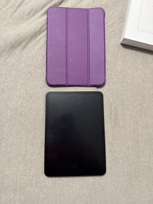 Ipad 10th gen.  Cutie. Schimb garmin