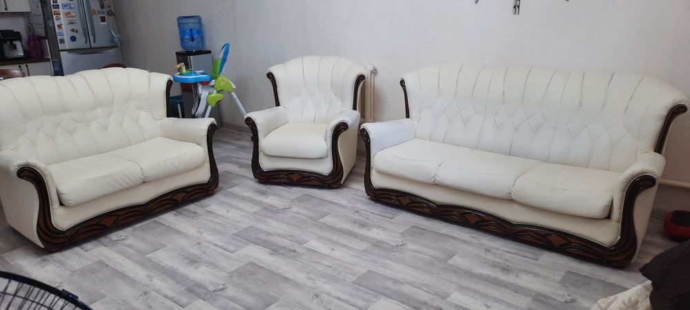 Продам диван тройку