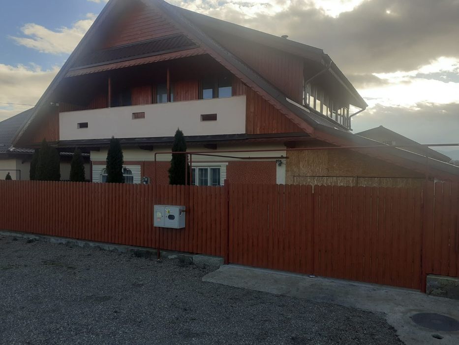 Casa  Savinesti, jud. Neamt