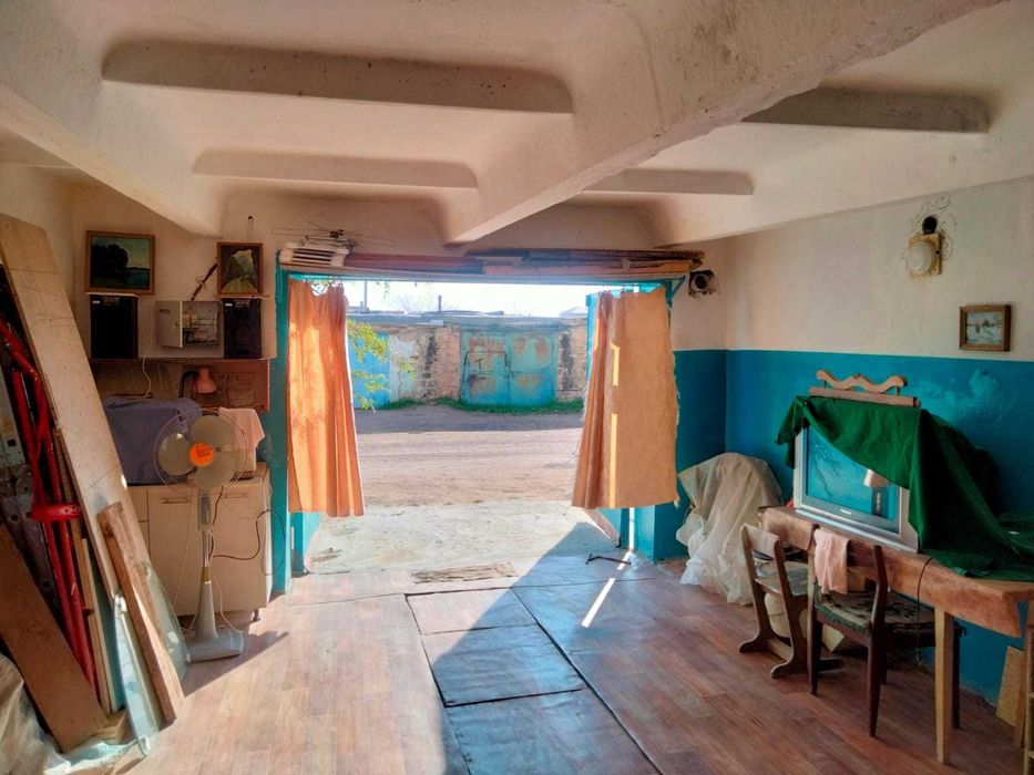 Продам 2 гаража в Сатурне