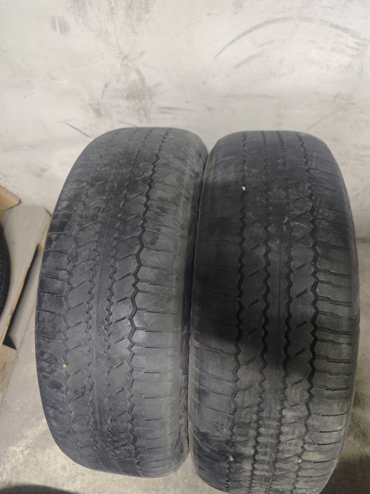 265/65/18 Bridgestone 2шт