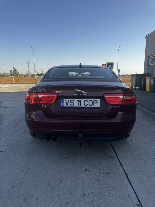 Jaguar XE 2.0D 2016
