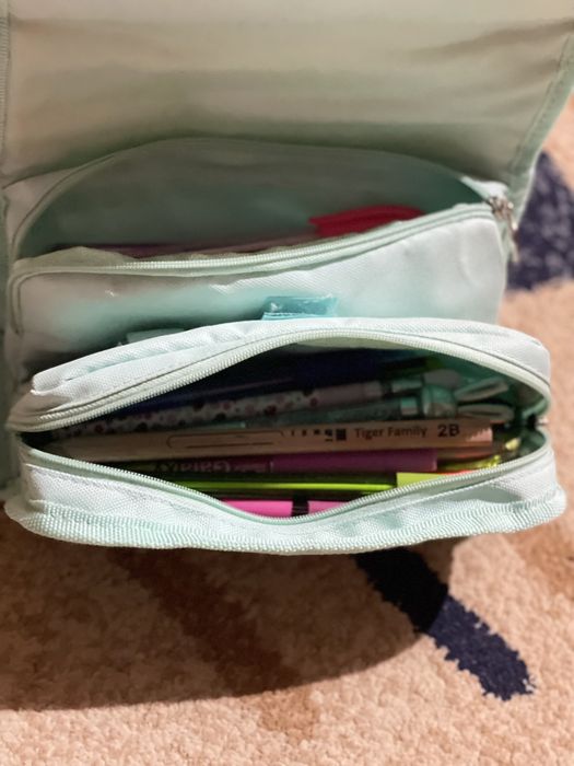 пенал вместительный