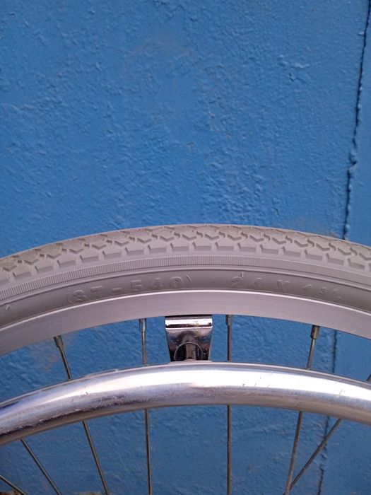 Продам колесо от инвалидной коляский