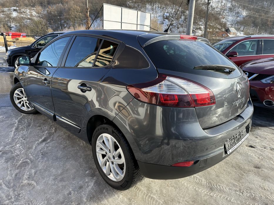 Renault megan 3 an fab 2014 motor 1.2 benzina