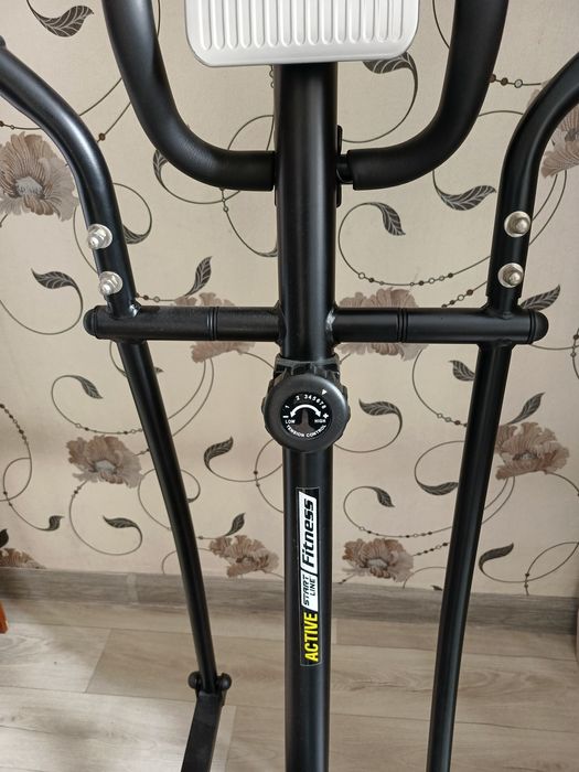 Эллиптический тренажёр.