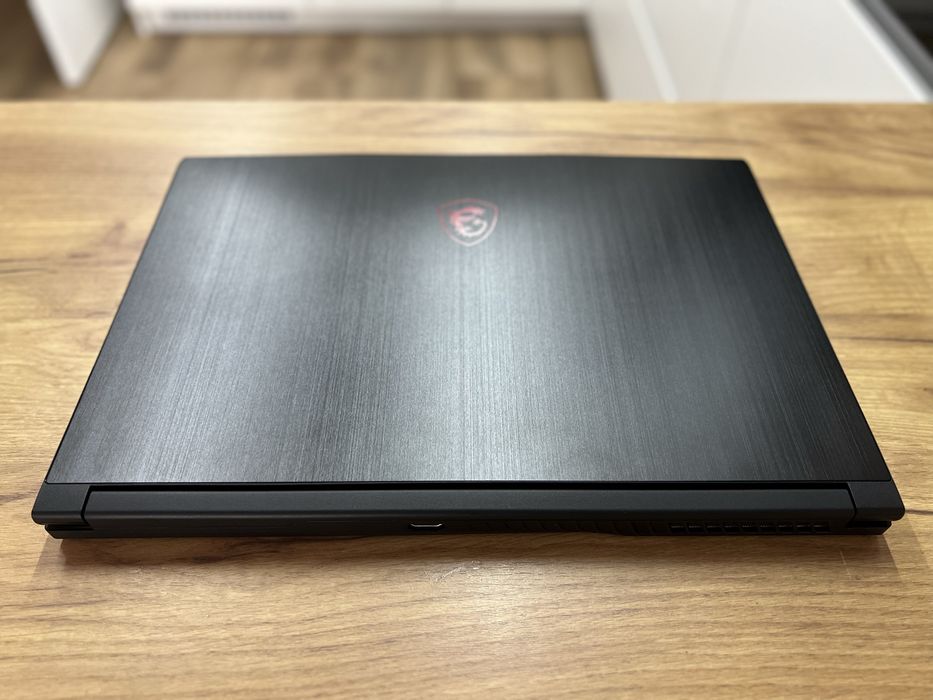 Лаптоп MSI GF63 Thin 10SCSR-1443XRO, Intel Core i5-10300H, 15.6” 144Hz