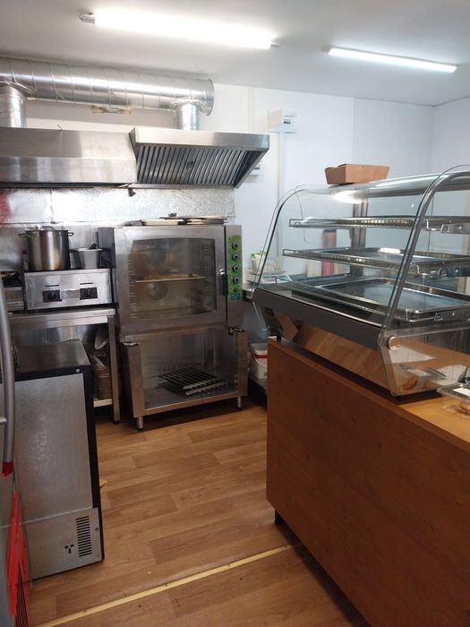 Търговско помещение банички,сандвичи,бургери