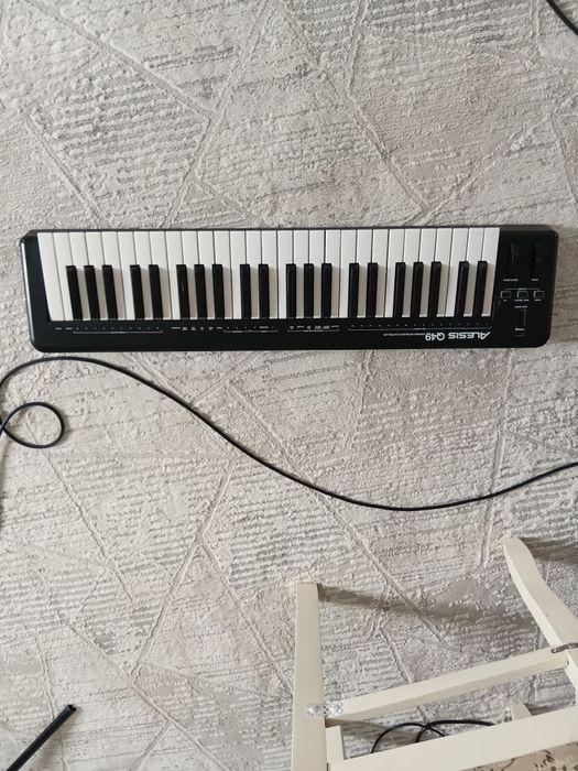 Миди клавиш Alesis Q 49