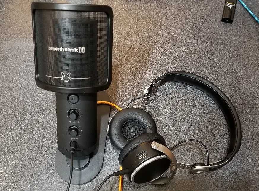 Конденсаторный микрофон Beyerdynamic FOX USB