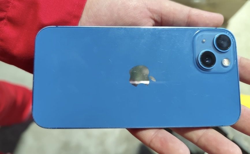 Айфон 13 продам