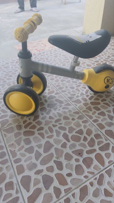 Bicicleta de copii cu 3 roti