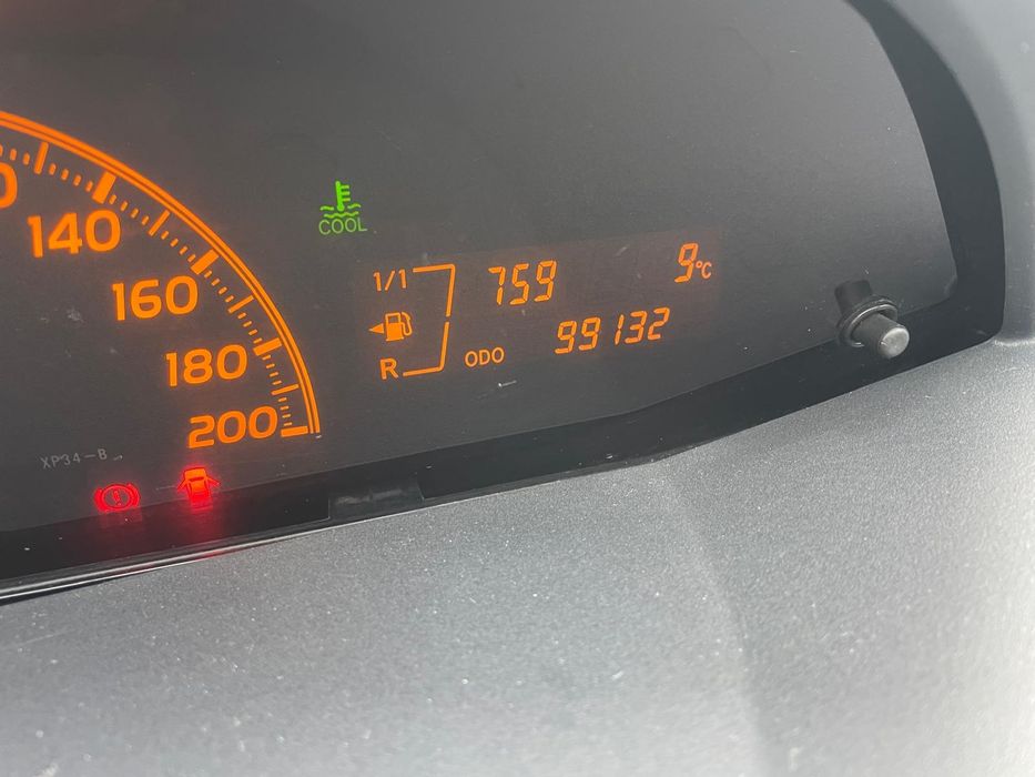 Vând Toyota Yaris