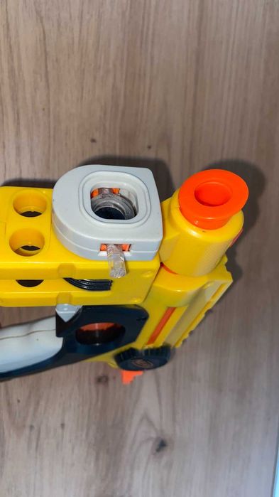 пистолети NERF различни видове