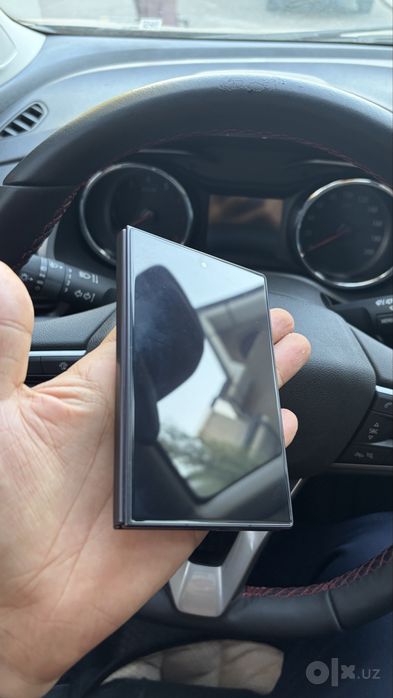 Samsung fold8 Graphite, 256gb, 2 ta imea o’tgan.