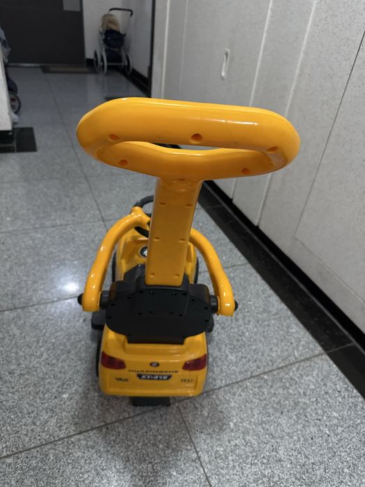 Машинка детская