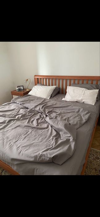 Кровать в спальную