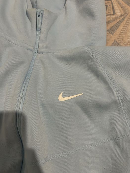 продам кофту nike nokta