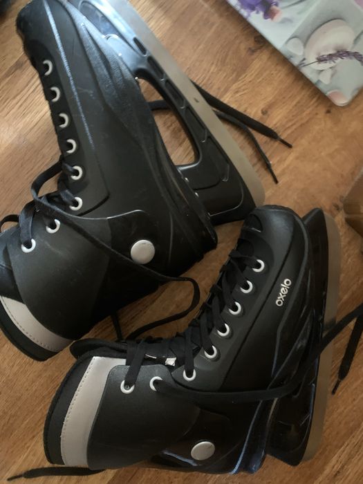 Продаются бу коньки