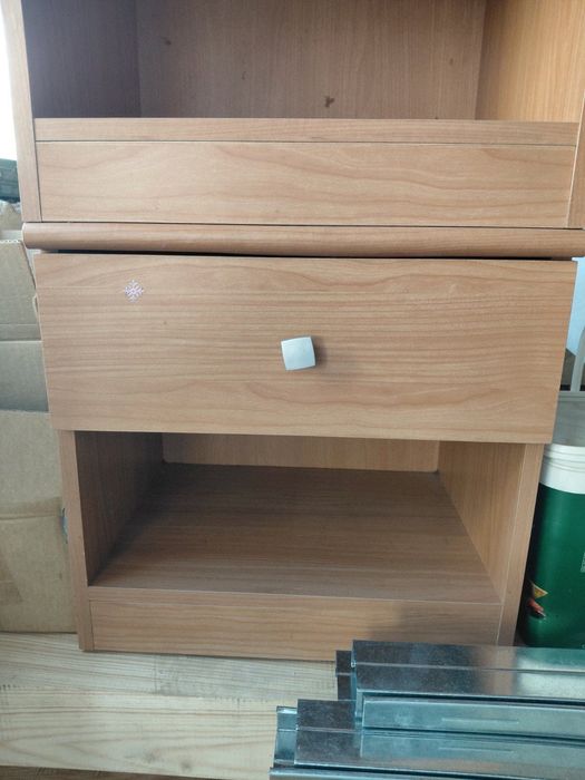 Продавам италиянски спален комплект