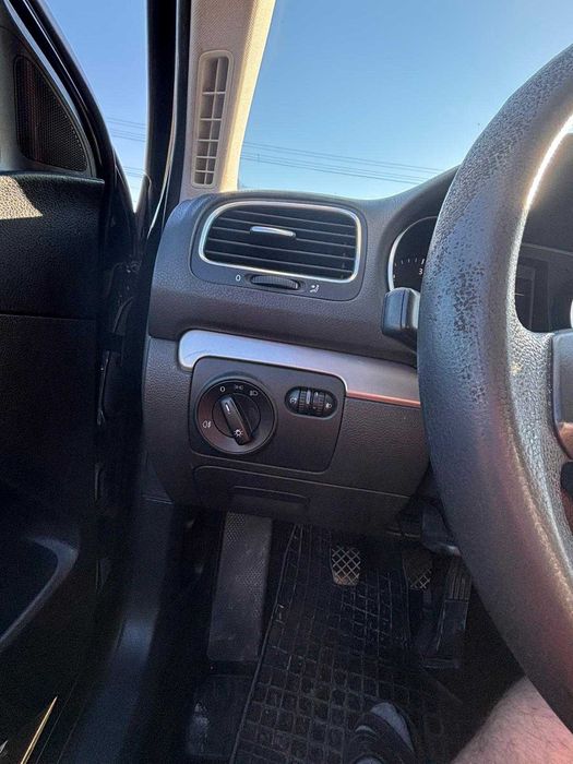 VOLKSWAGEN Golf 2010 — imagine 5