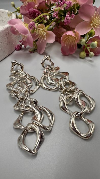 Серьги H&M длинные в серебряном тоне