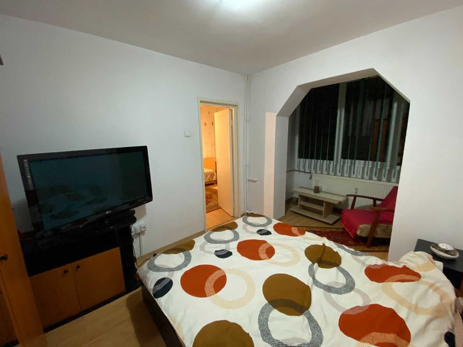 Apartament de închiriat, aproape de Universitate și Centru