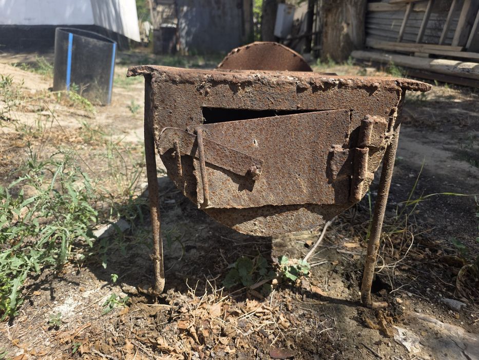 Продам самодельную металлическую печь.