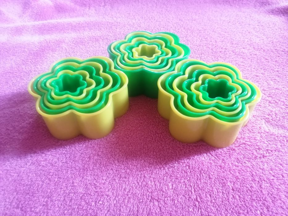 Set 6 forme/ decupaje flori aluat/ foietaj/ marțipan, mărimi diferite