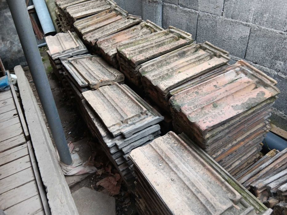 Керемиди запазени