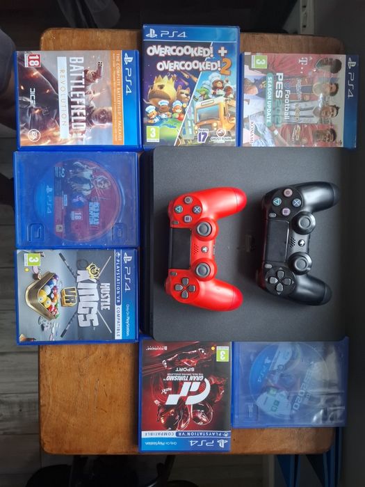 Ps4 slim CUH-2216A 500GB, 2 manete dualwave(originale),căști JBL quantum 200(pentru manete)+8 jocuri